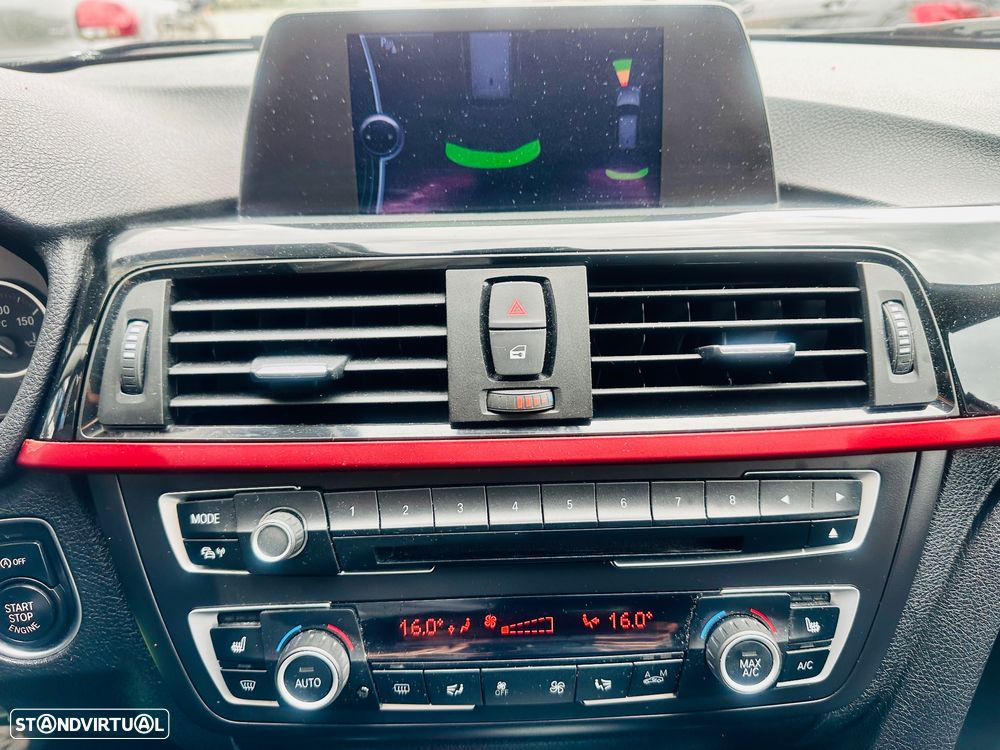 BMW 320 d DPF Touring Aut. Edition Sport - 37