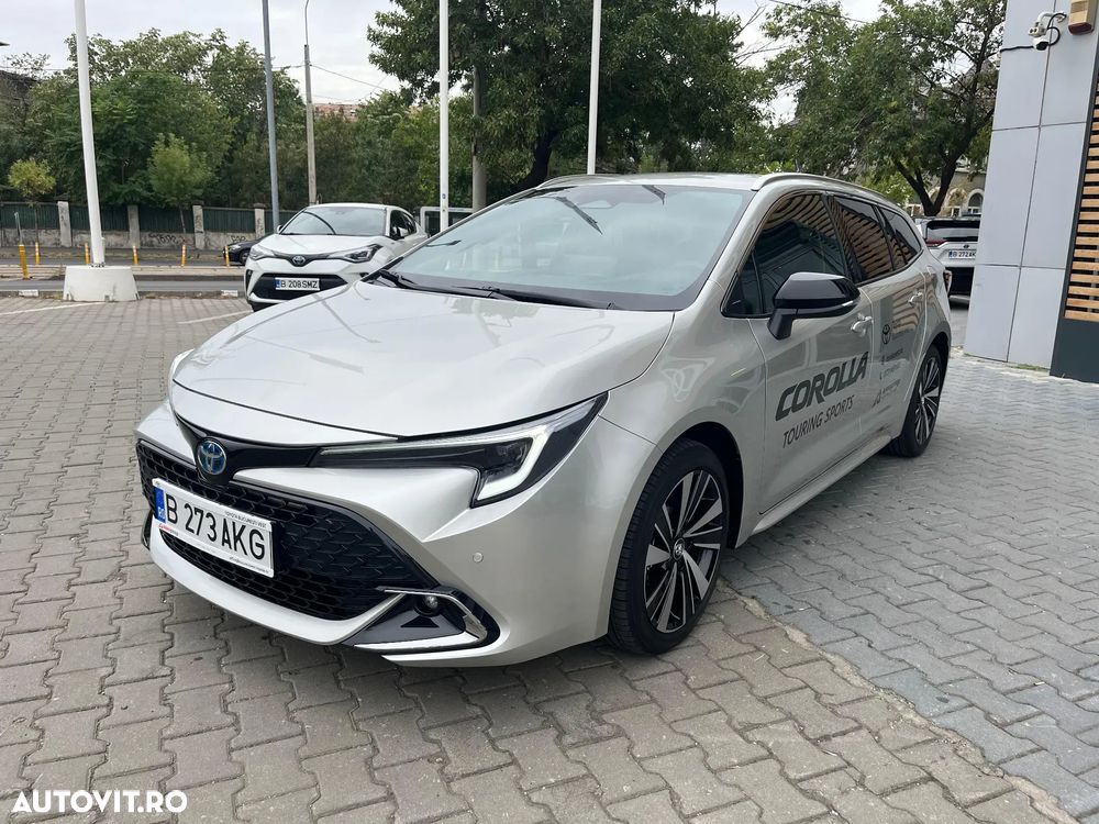 Toyota Corolla TS 1.8 HSD Dynamic - 3