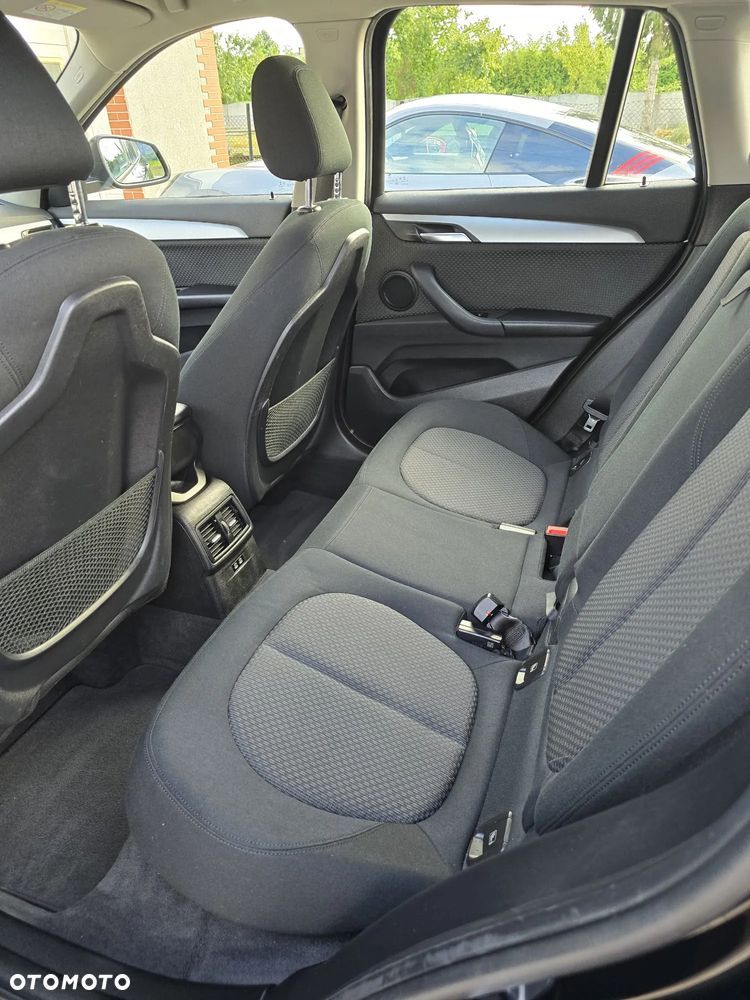 BMW X1 xDrive18d - 8