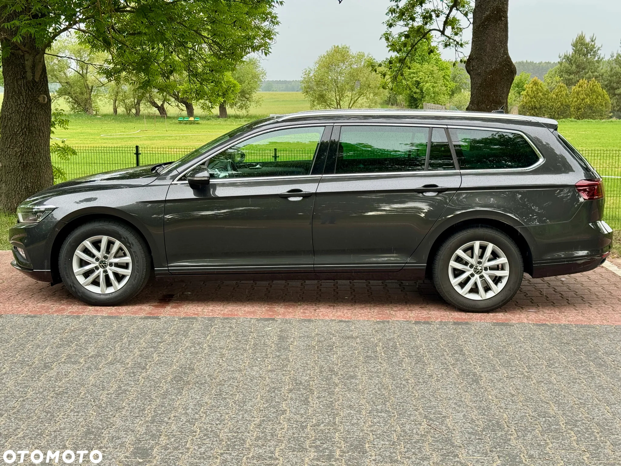 Volkswagen Passat Variant 2.0 TDI SCR DSG Business - 10