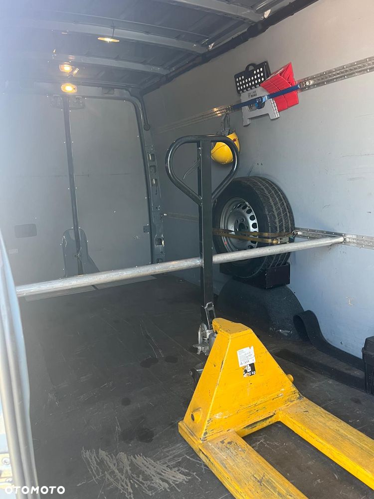 Mercedes-Benz SPRINTER - 17