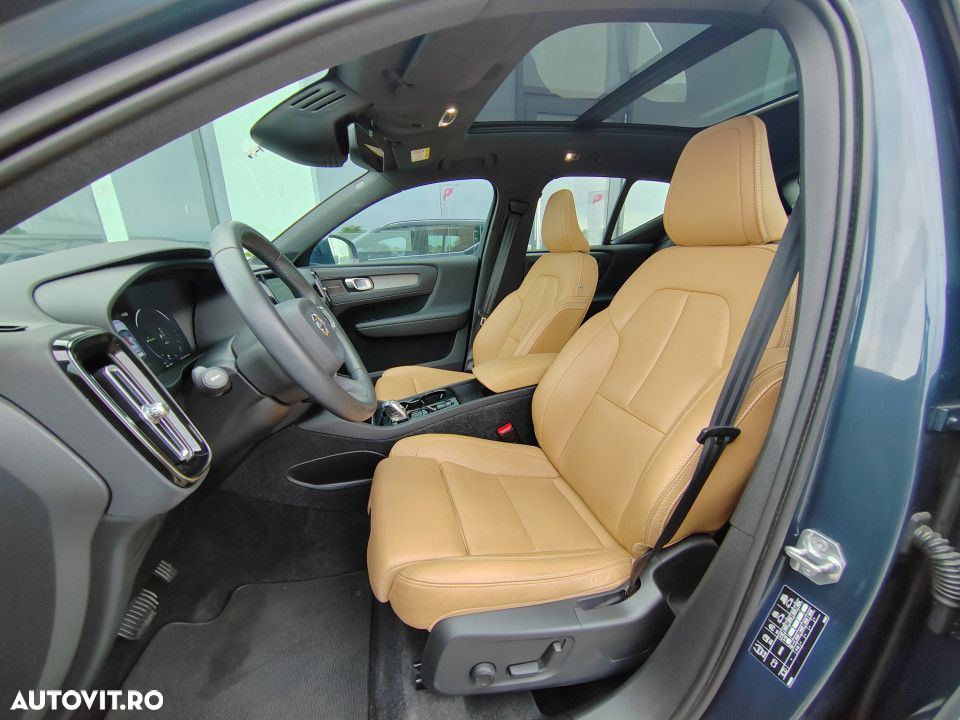 Volvo XC 40 Recharge T5 Twin Engine AT7 Inscription - 11