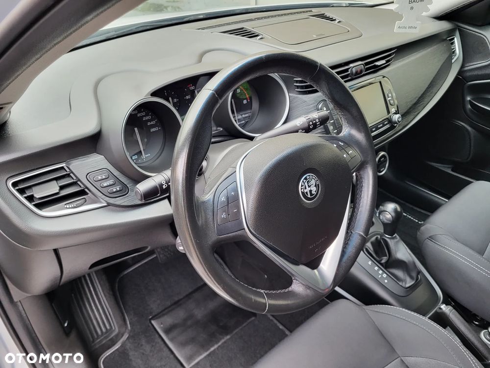 Alfa Romeo Giulietta 1.6 JTDM 16V TCT Super - 20