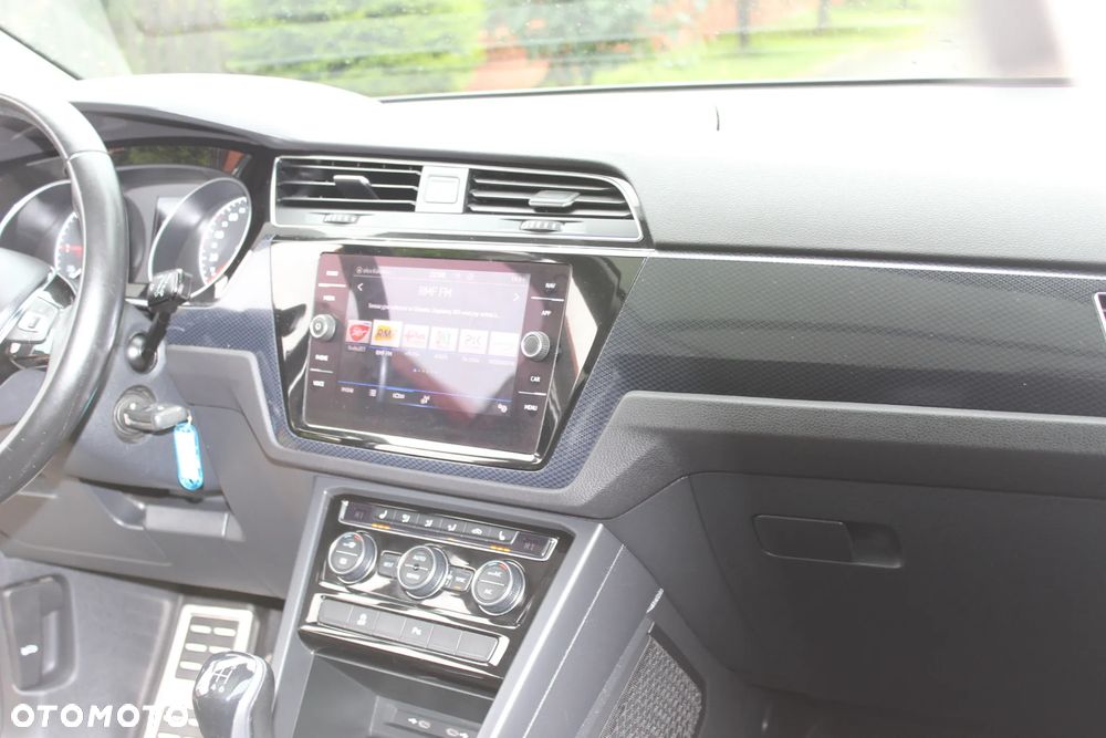 Volkswagen Touran 2.0 TDI BMT United - 26