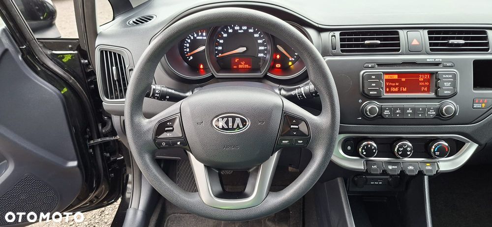 Kia Rio - 30