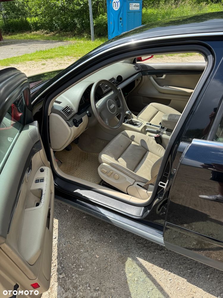 Audi A4 Limousine - 9