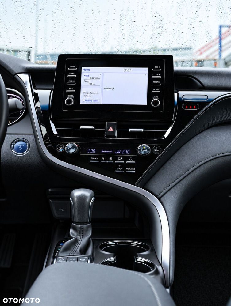 Toyota Camry 2.5 Hybrid Comfort CVT - 16