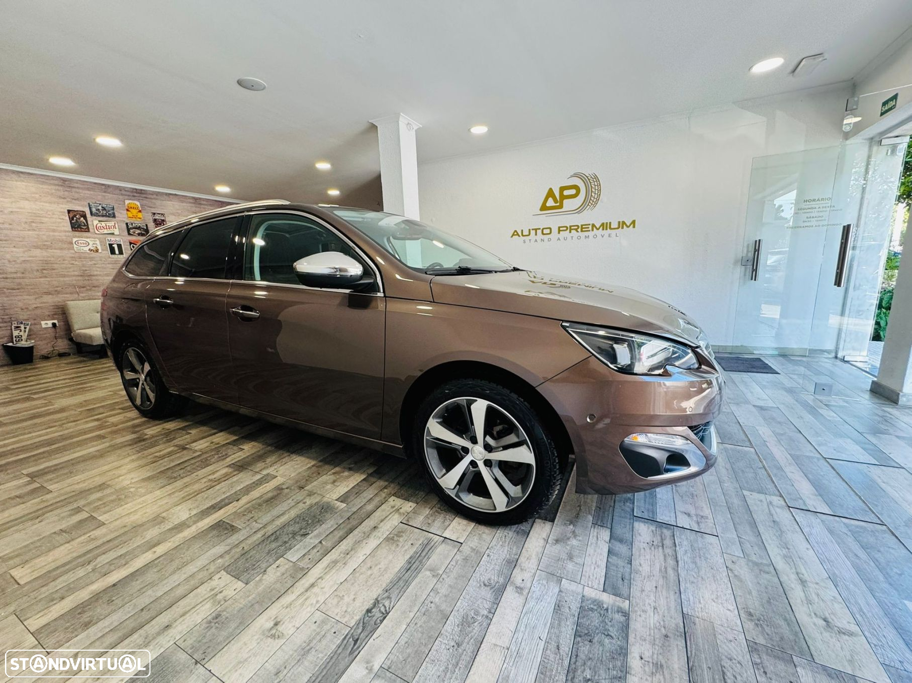 Peugeot 308 SW PureTech 130 EAT6 Stop & Start Allure - 4