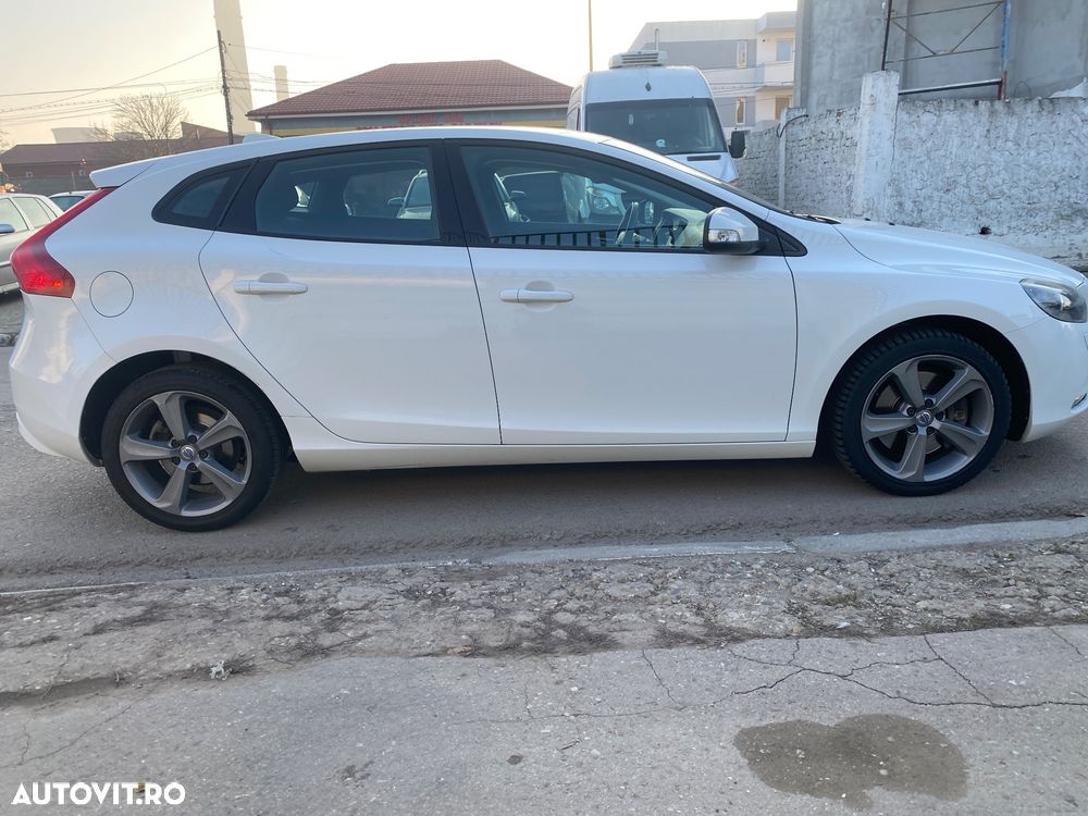 Volvo V40 Cross Country D3 Geartronic Summum - 4