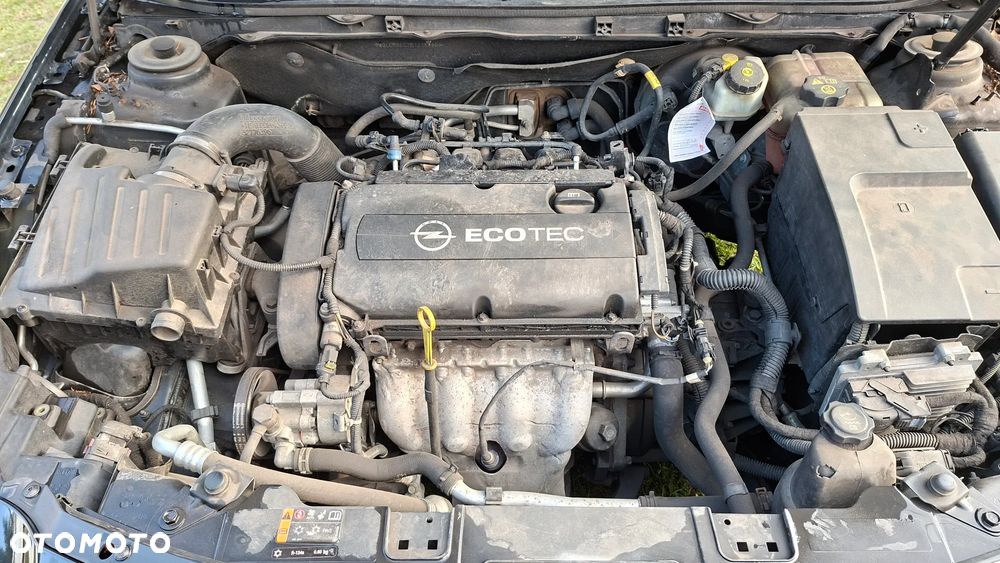 Opel Insignia 1.8 - 13