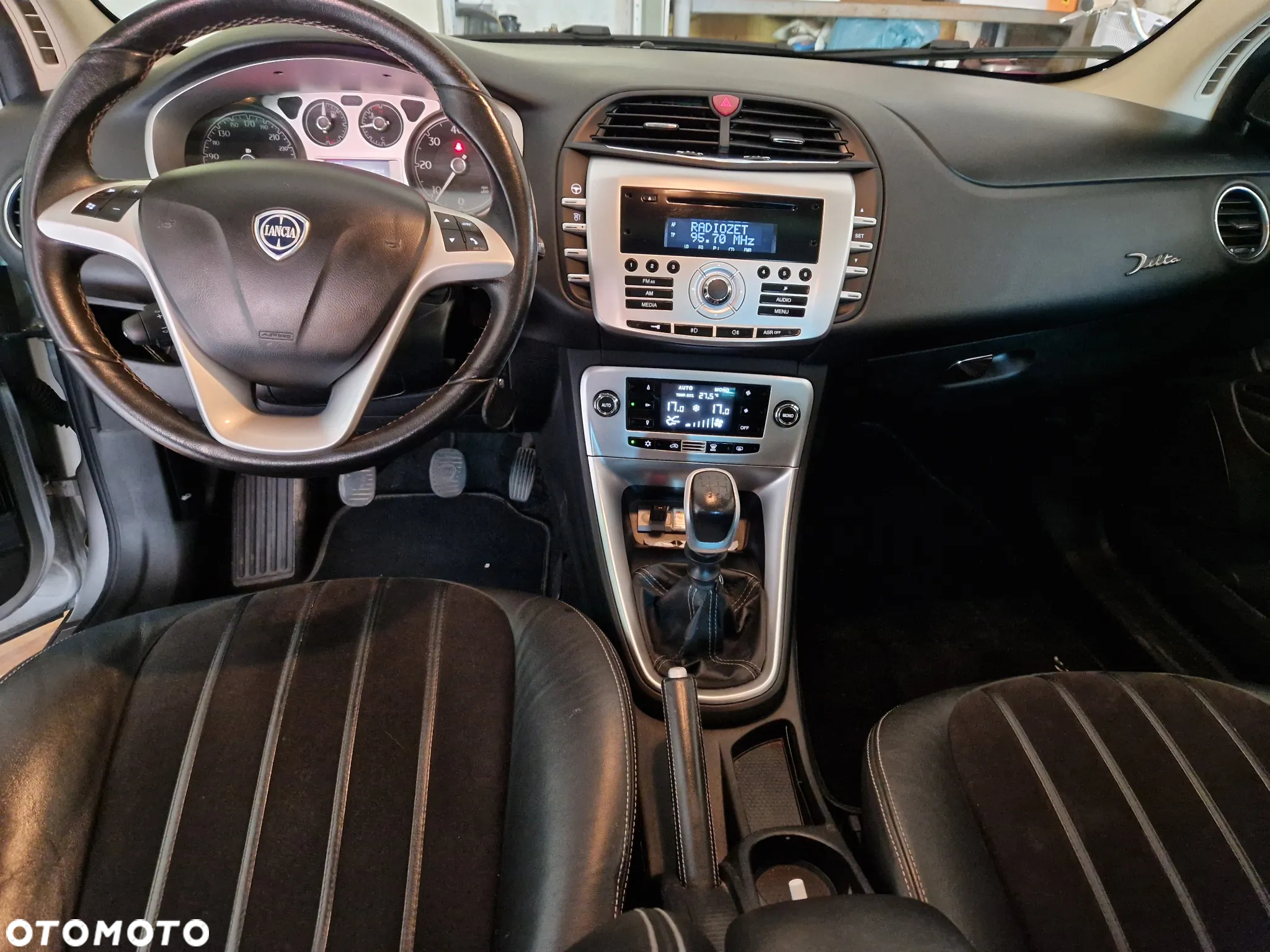 Lancia Delta 1.9 MJ TB Executive - 9