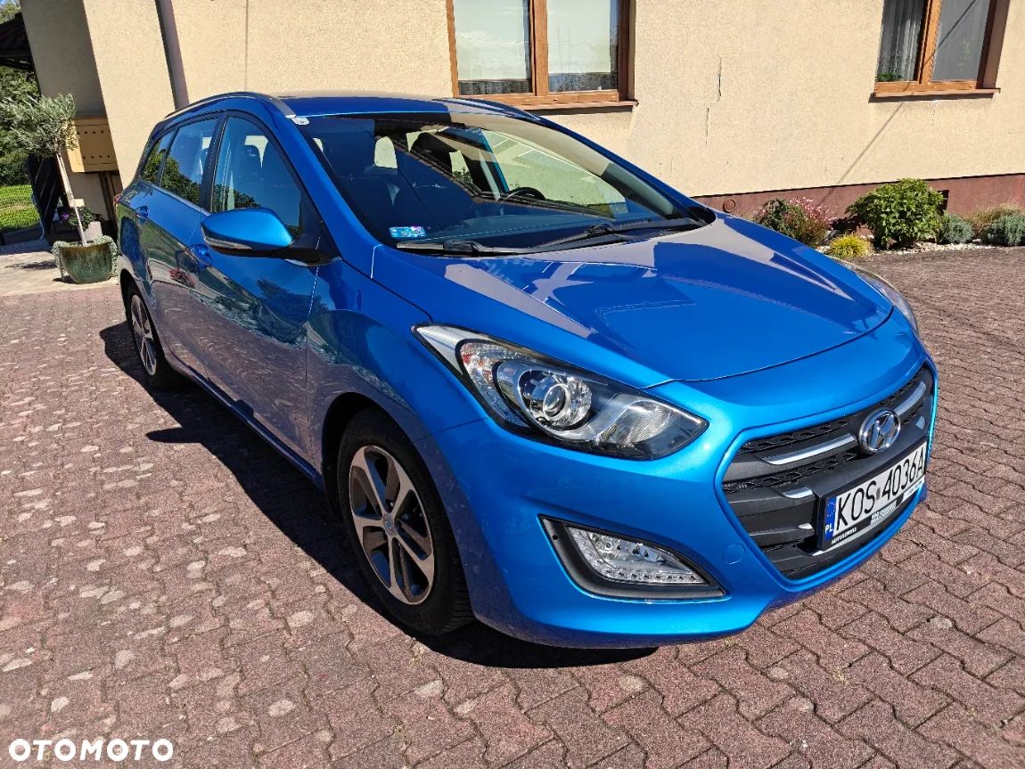 Hyundai i30 Kombi 1.6 CRDI DCT Trend - 1