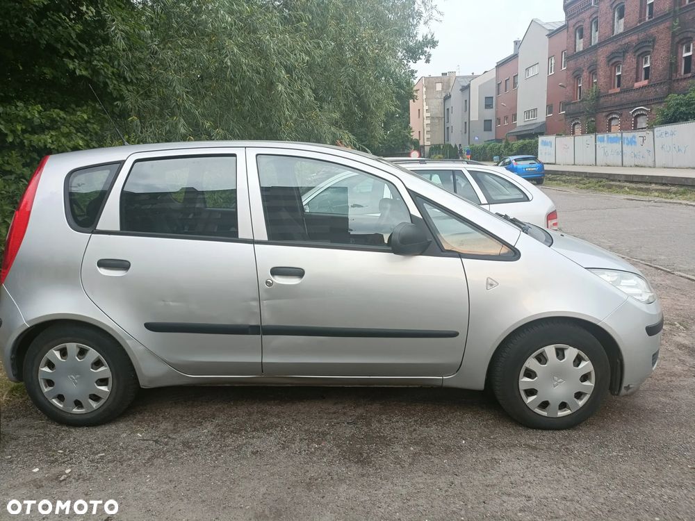 Mitsubishi Colt - 3