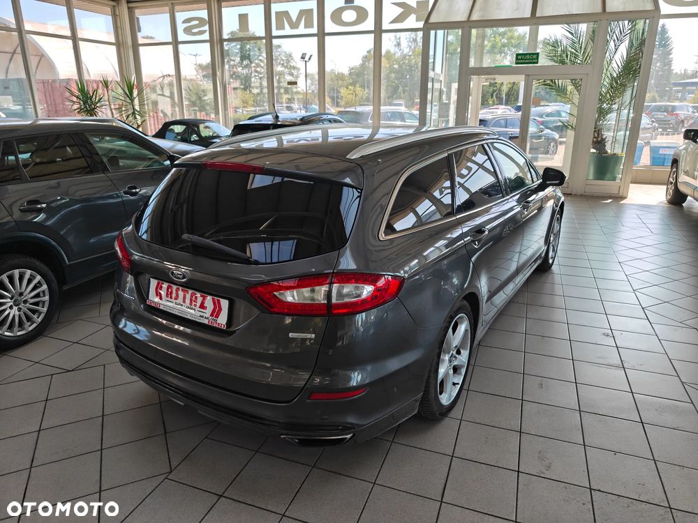 Ford Mondeo 2.0 EcoBoost Titanium - 2