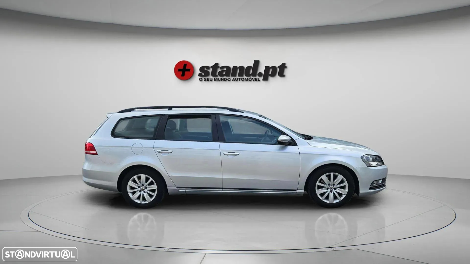 VW Passat Variant 1.6 TDI BlueMotion Highline - 4
