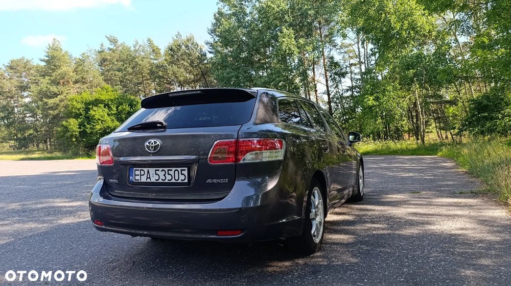 Toyota Avensis 2.2 D-4D Edition - 3