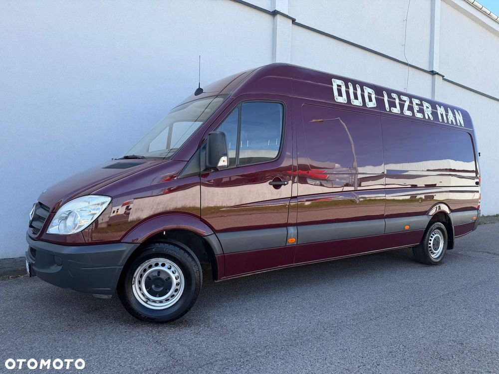 Mercedes-Benz Sprinter 319 - 16