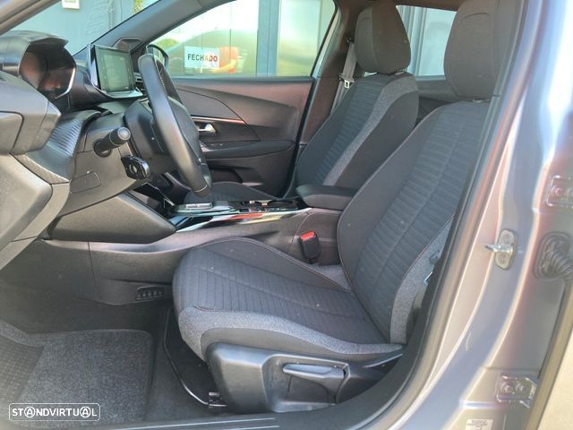 Peugeot e-2008 - 25