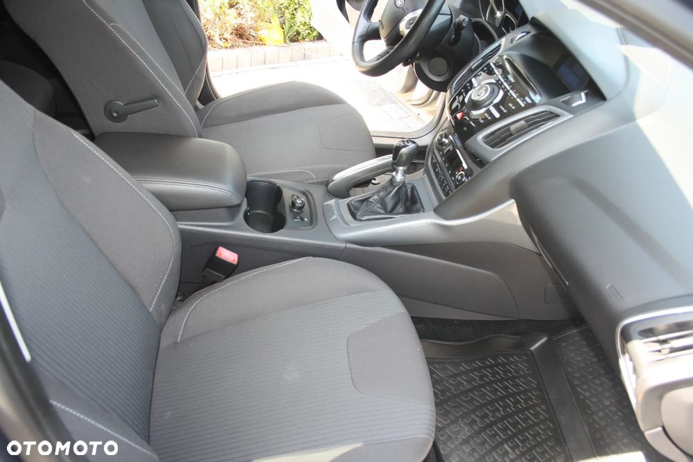 Ford Focus SW 1.6 EcoBoost S&S Titanium - 16