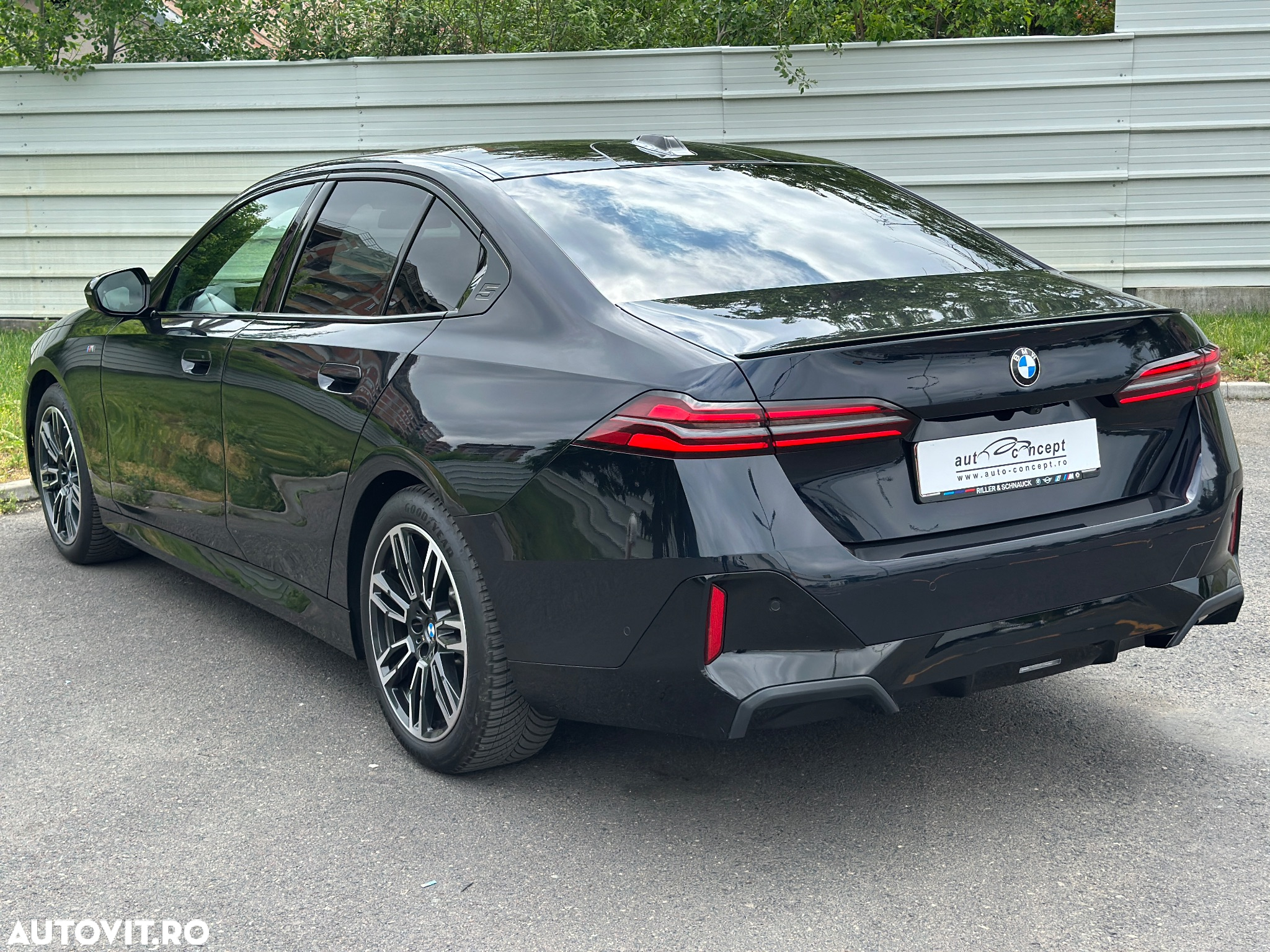 BMW Seria 5 - 23