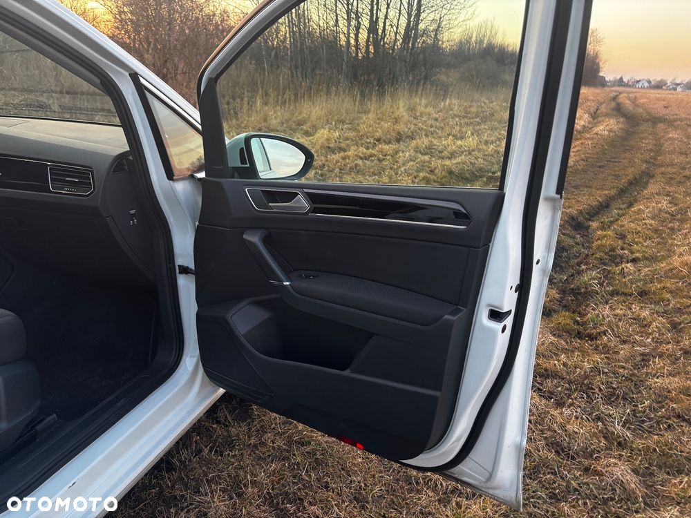 Volkswagen Touran 1.5 TSI EVO Highline DSG - 35