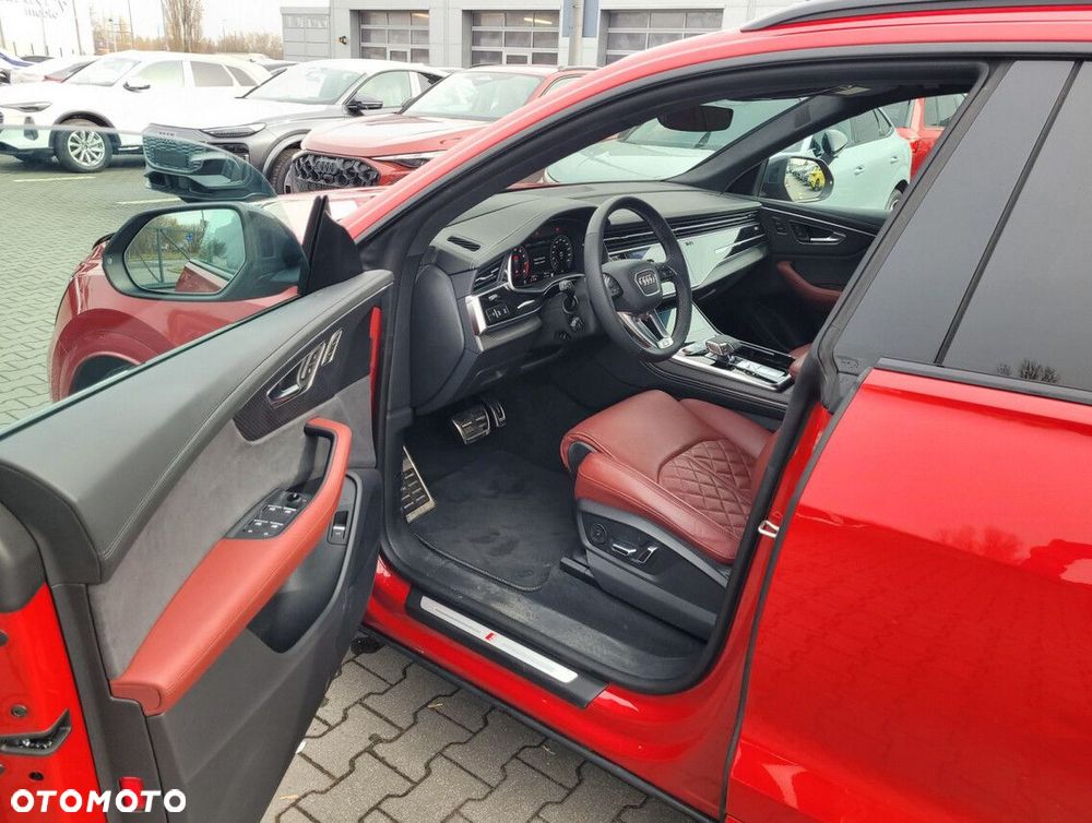 Audi SQ8 - 9