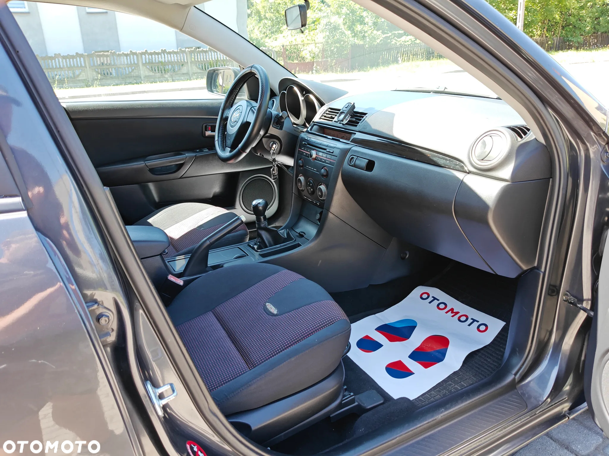Mazda 323F 1.8 GLX - 18