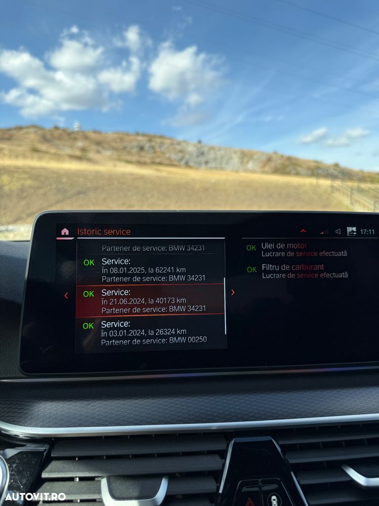 BMW Seria 5 530d xDrive AT MHEV - 13