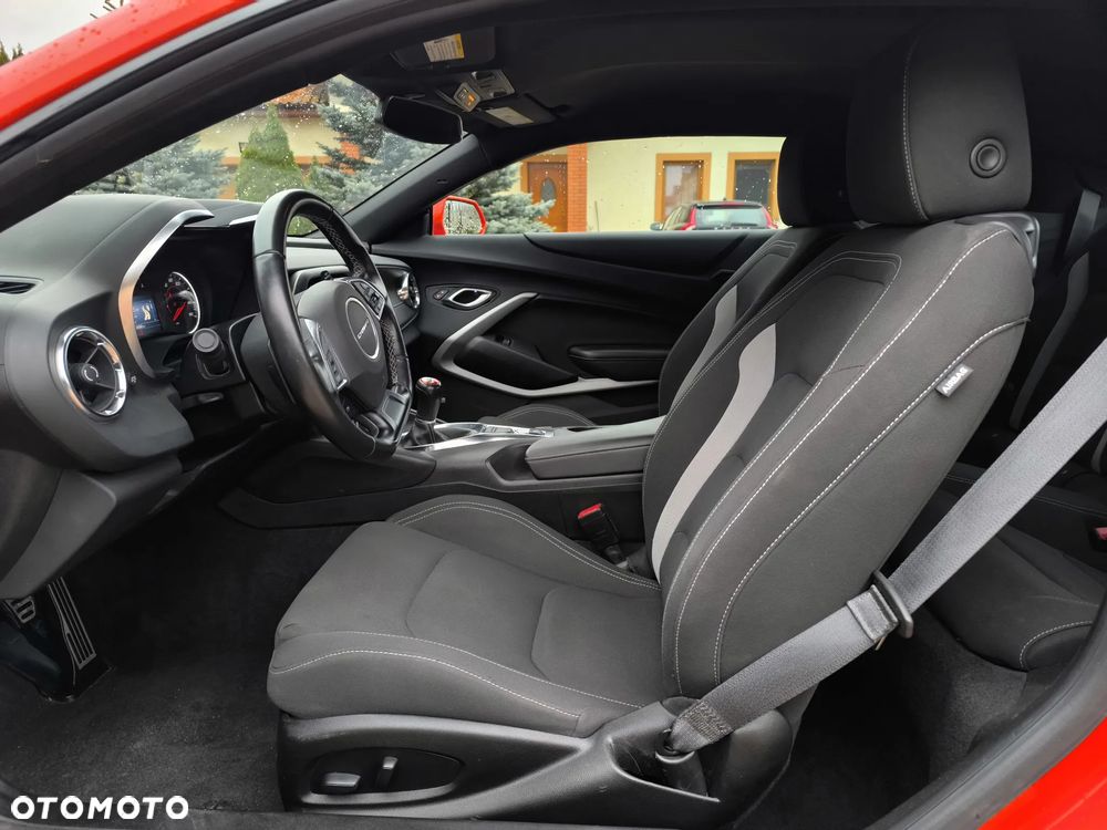 Chevrolet Camaro Coupe 6.2 V8 - 8