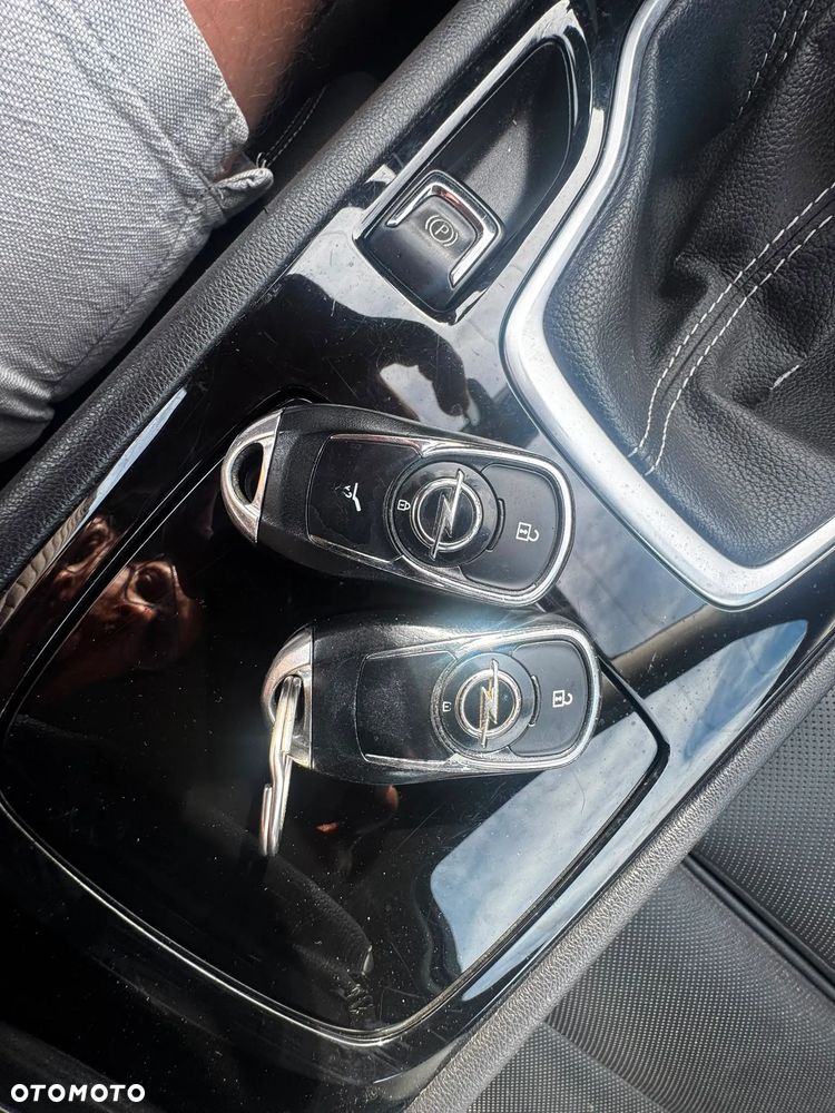 Opel Insignia CT 2.0 CDTI 4x4 S&S - 24