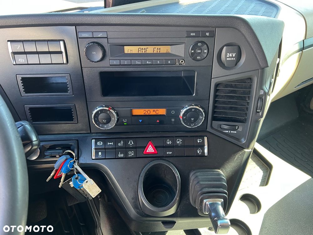 Mercedes-Benz ACTROS MP4 2545 - 31