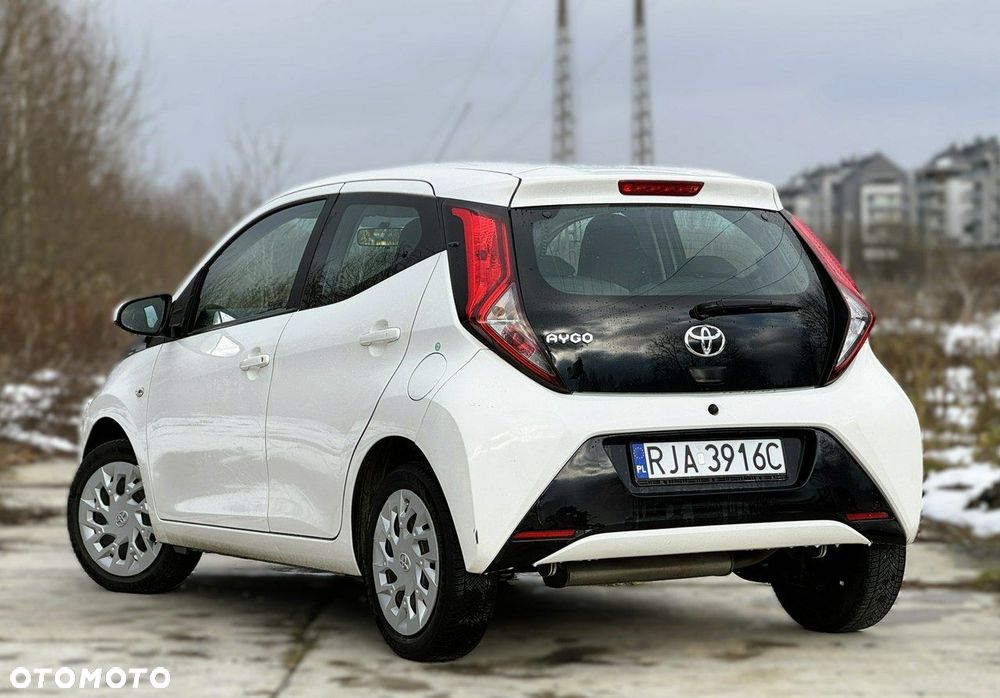 Toyota Aygo - 10