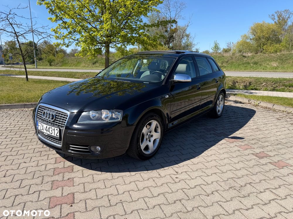 Audi A3 Sportback - 1
