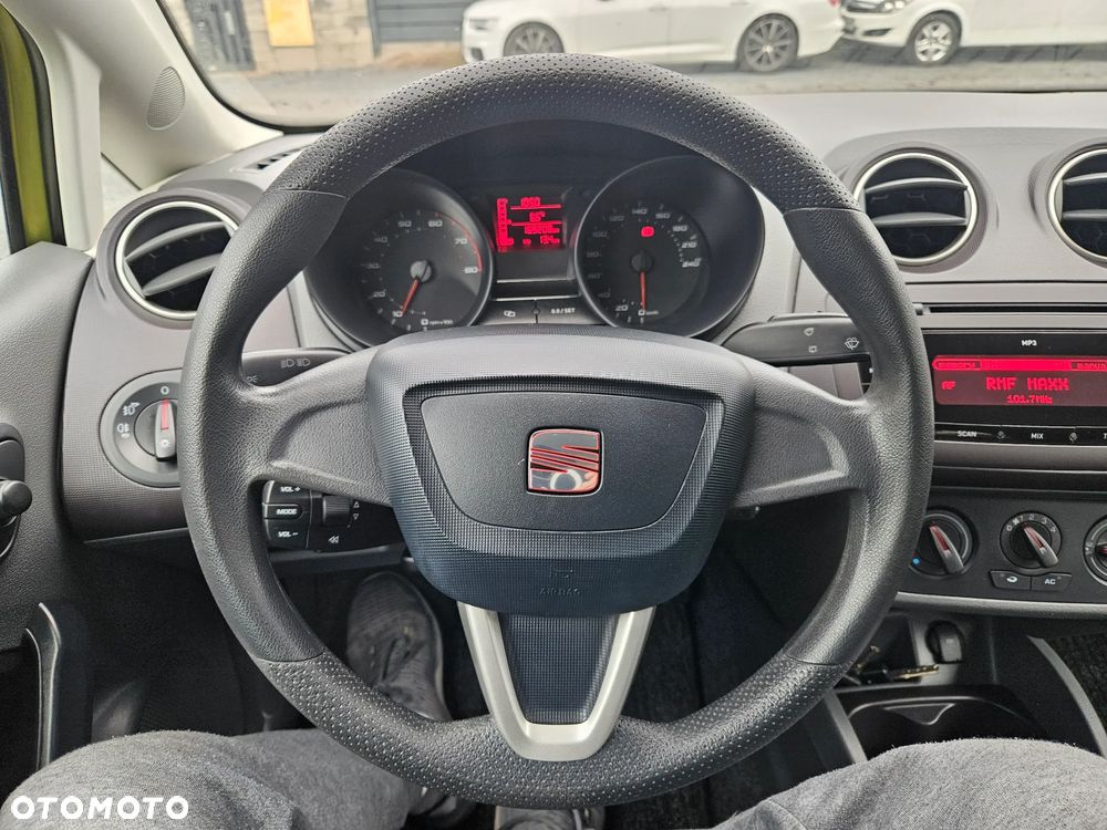 Seat Ibiza 1.2 12V Reference Salsa - 17