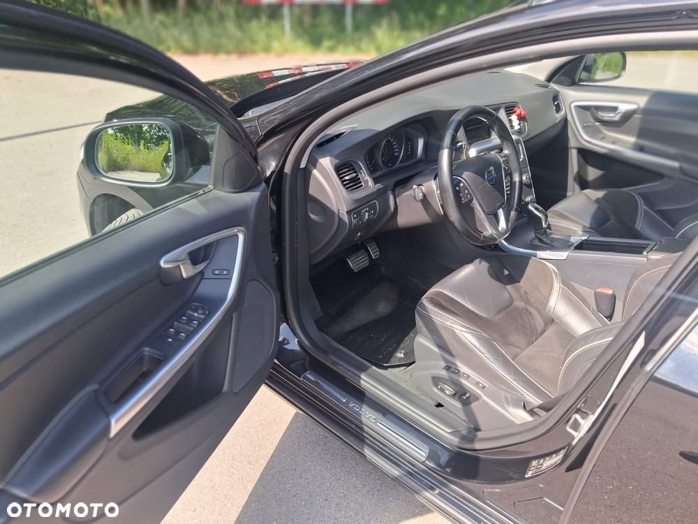 Volvo V60 D4 AWD Geartronic - 12