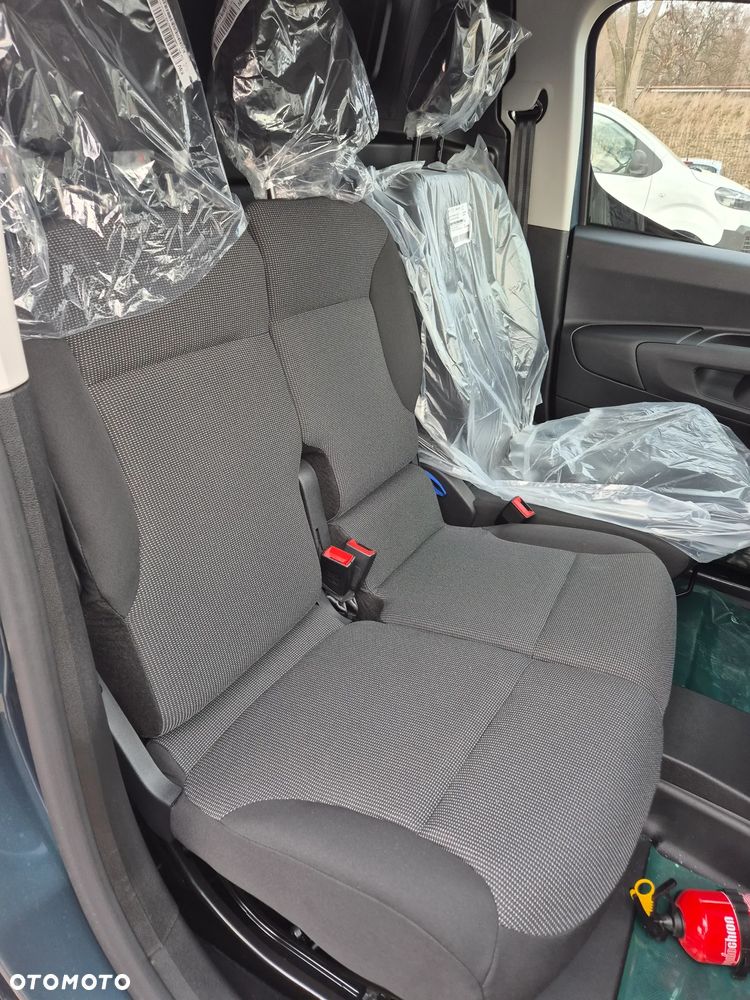 Peugeot Partner Furgon M PRO SKILL 1.5 130KM Automat 2026 !! OD RĘKI !! - 14