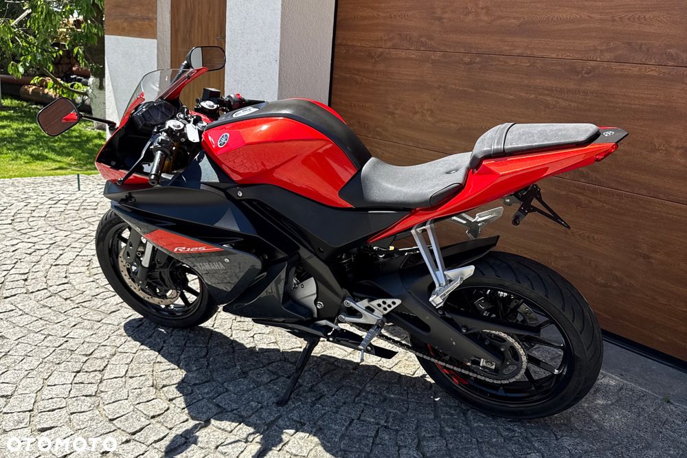 Yamaha YZF - 20