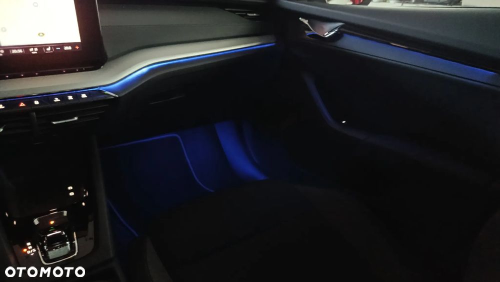 Skoda Octavia 2.0 TDI DSG Tour - 25