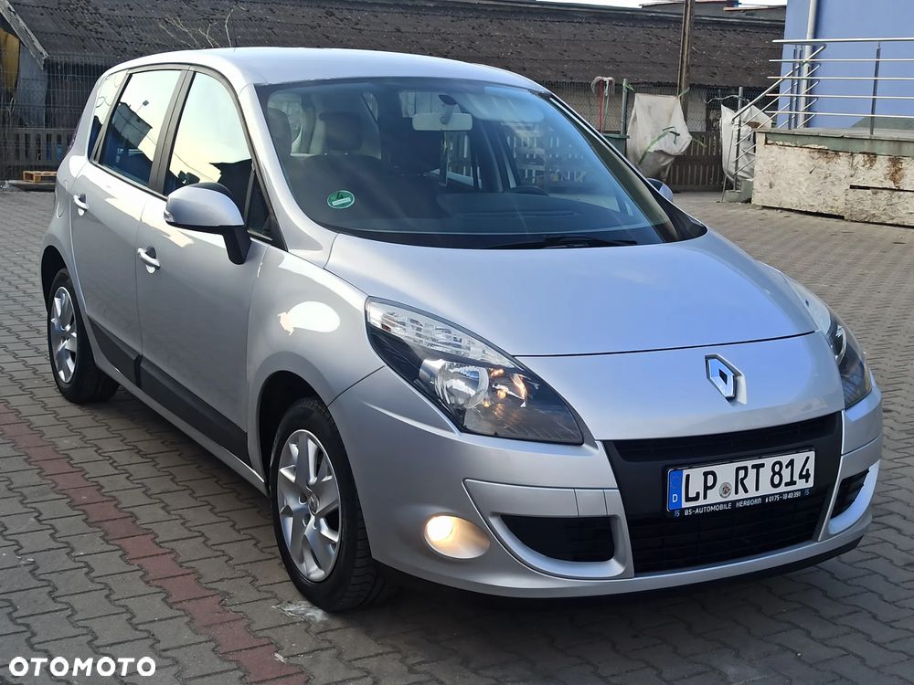 Renault Scenic 1.6 16V 110 TomTom Edition - 3