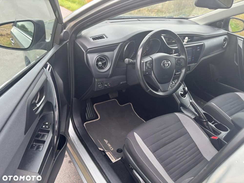 Toyota Auris 1.8 HSD Luna - 12