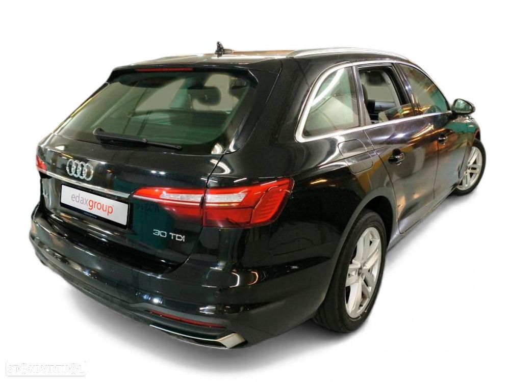 Audi A4 Avant 30 TDI S tronic - 2