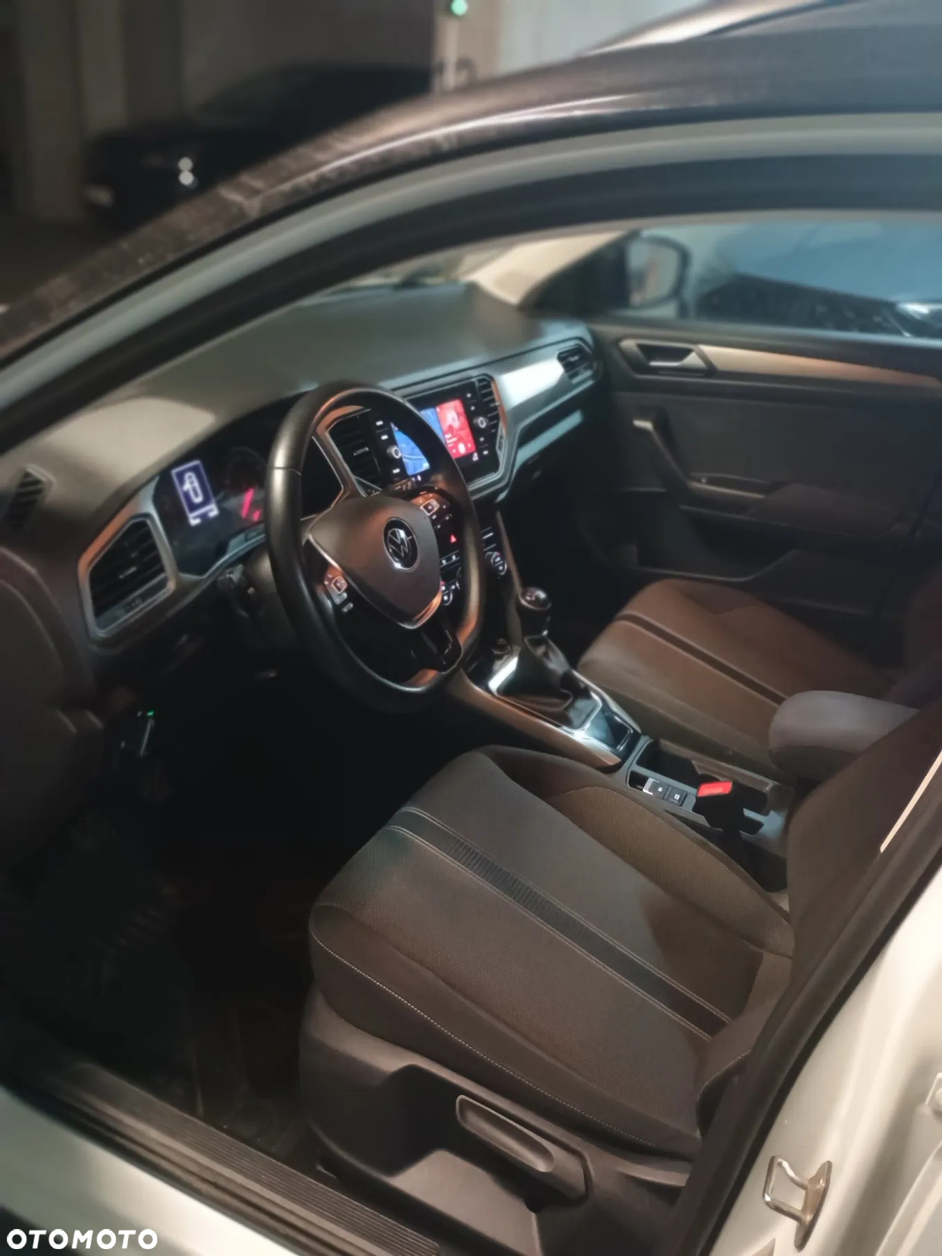 Volkswagen T-Roc 1.0 TSI Advance - 10
