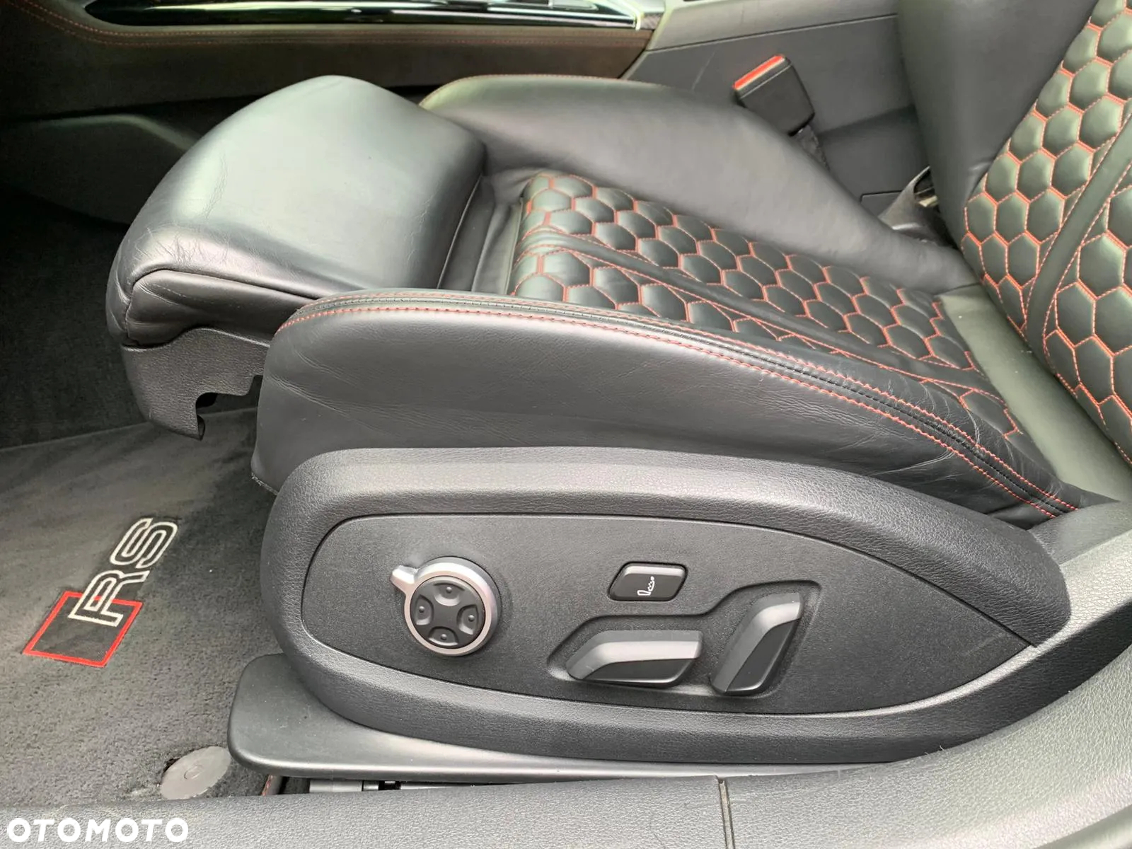 Audi RS4 2.9 TFSI Quattro Tiptr - 18