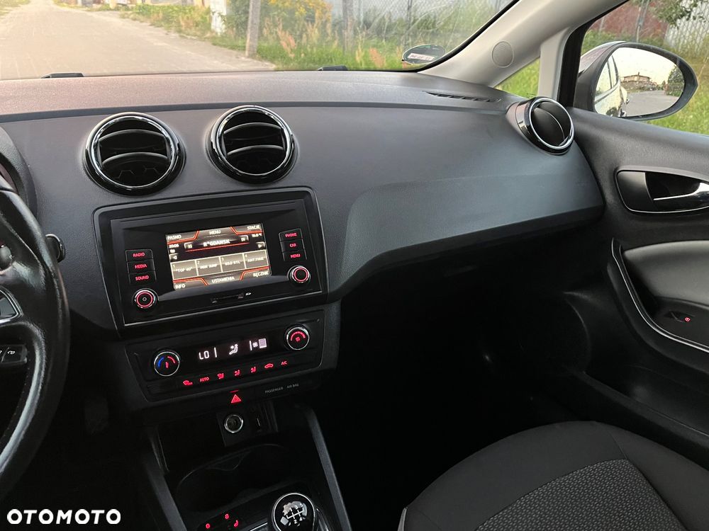 Seat Ibiza 1.2 TSI CONNECT - 27