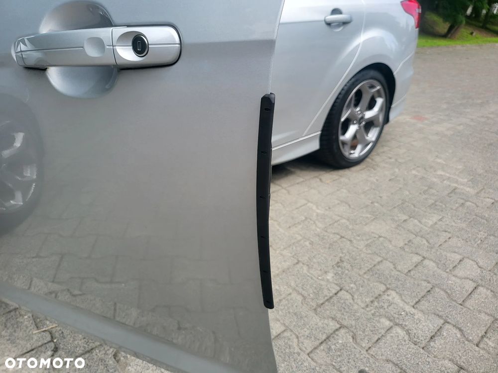 Ford Focus 2.0 TDCi ST-2 - 11