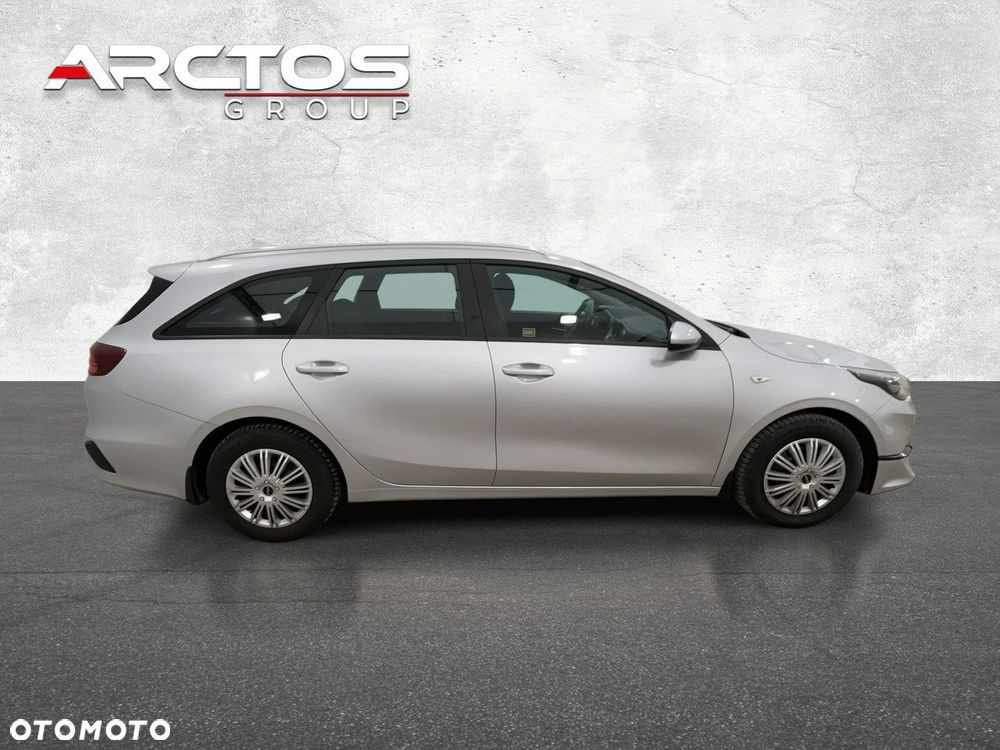 Kia Ceed - 4