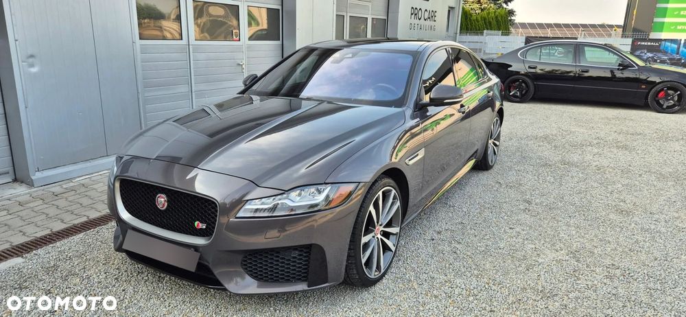 Jaguar XF 3.0 V6 AWD S - 22