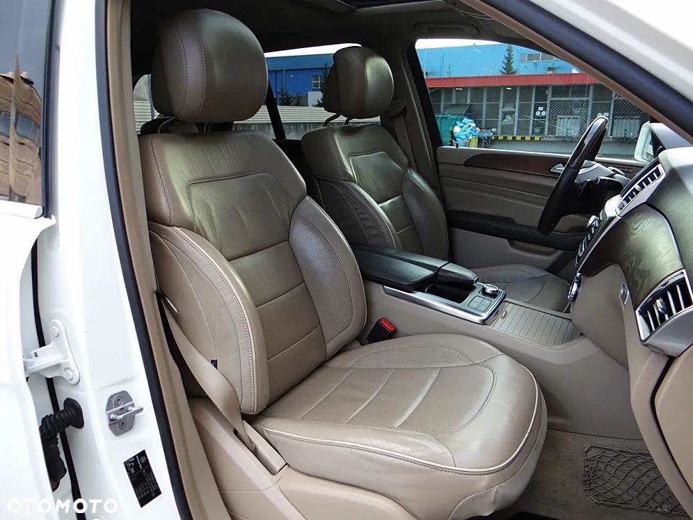 Mercedes-Benz ML 350 BlueTEC 4MATIC 7G-TRONIC - 34