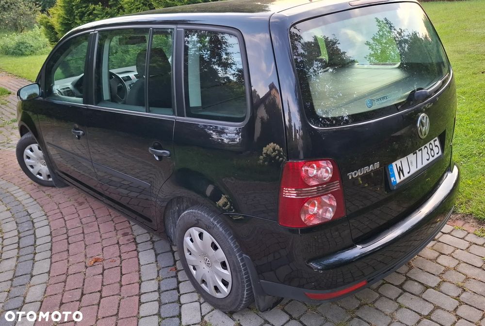 Volkswagen Touran 1.6 Conceptline - 6