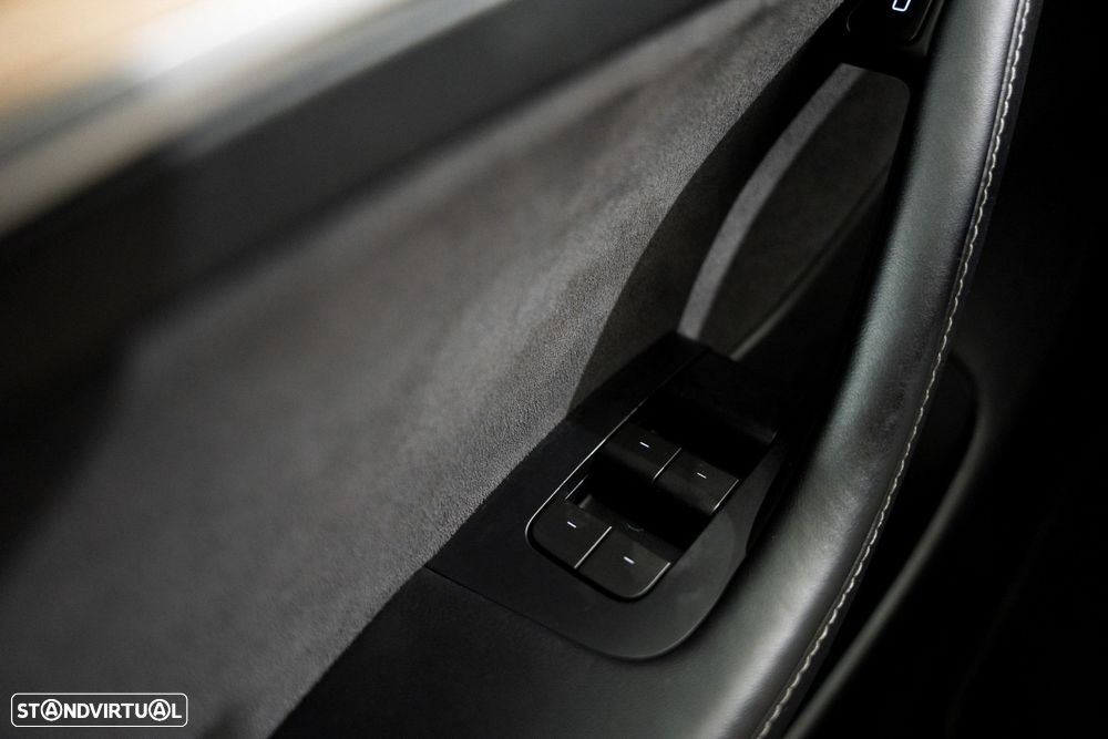 Tesla Model 3 Long Range Tração Traseira - 11